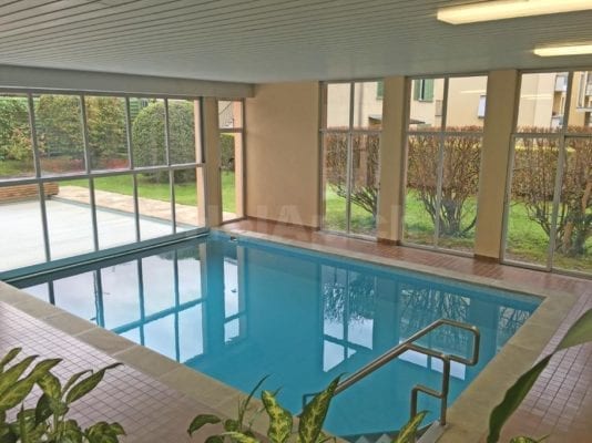 HolAp - Ferienwohnungen, Ferienhäuser im Tessin, Ascona, Locarno, Minusio, Orselina, Brione S.Minusio, Valle Maggia, Valle Verzasca, Gambarogno - H6612-37_piscina.jpg