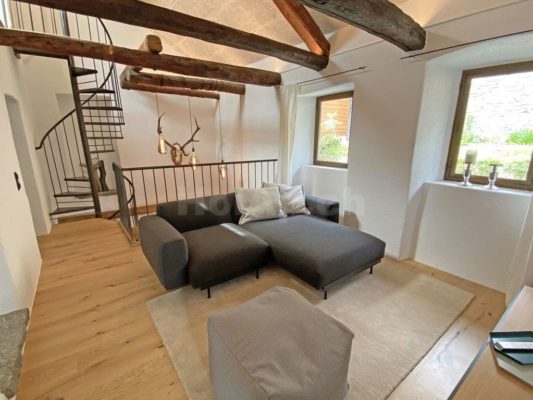 H6645 473_sala