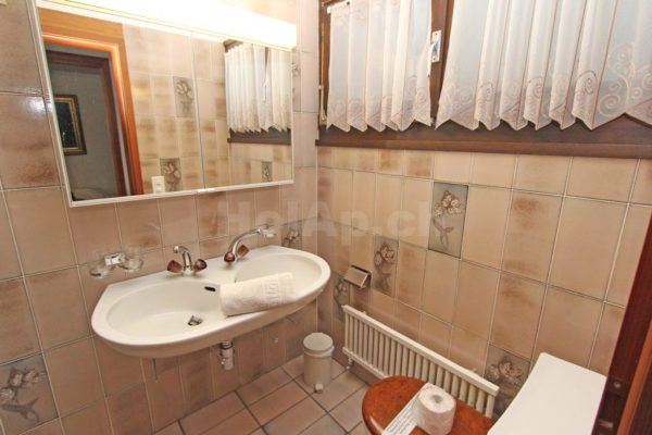 H6648 349_bagno