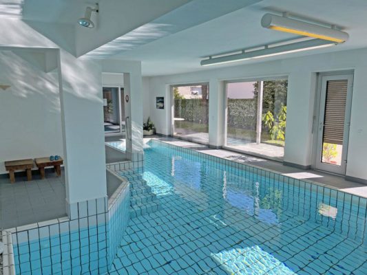 H6648 464_piscina1