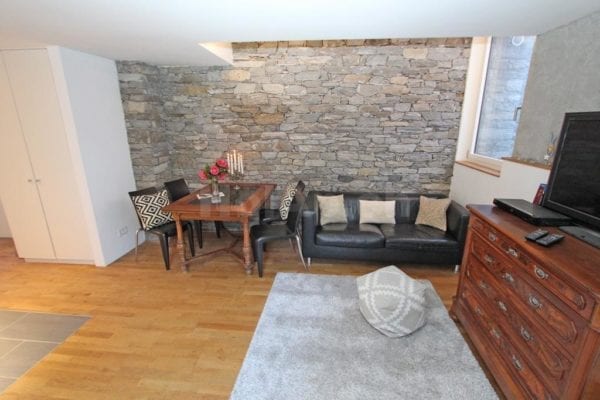 HolAp - Ferienwohnungen, Ferienhäuser im Tessin, > Ascona, Locarno, Minusio, Orselina, Brione S.Minusio, Valle Maggia,  > Valle Verzasca, Gambarogno - H6670-459_soggiorno