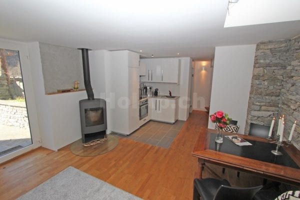 HolAp - Ferienwohnungen, Ferienhäuser im Tessin, > Ascona, Locarno, Minusio, Orselina, Brione S.Minusio, Valle Maggia,  > Valle Verzasca, Gambarogno - H6670-459_soggiorno_cucina