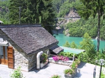 HolAp - Ferienwohnungen, Ferienhäuser im Tessin, Ascona, Locarno, Minusio, Orselina, Brione S.Minusio, Valle Maggia, Valle Verzasca, Gambarogno - Gallery-5_PalagnedraGrottoAiSerti-1.jpg