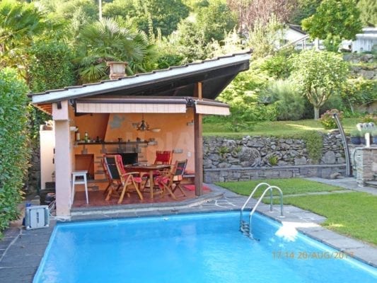 HolAp - Ferienwohnungen, Ferienhäuser im Tessin, Ascona, Locarno, Minusio, Orselina, Brione S.Minusio, Valle Maggia, Valle Verzasca, Gambarogno - H6533-216_6533H216_loggia.jpg