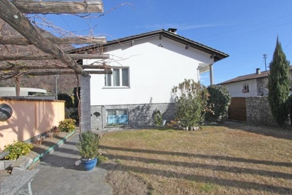 HolAp - Ferienwohnungen, Ferienhäuser im Tessin, Ascona, Locarno, Minusio, Orselina, Brione S.Minusio, Valle Maggia, Valle Verzasca, Gambarogno - 6616H217_esterno.jpg