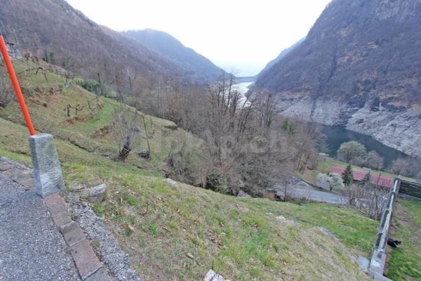 HolAp - Ferienwohnungen, Ferienhäuser im Tessin, > Ascona, Locarno, Minusio, Orselina, Brione S.Minusio, Valle Maggia,  > Valle Verzasca, Gambarogno - 6632T221_Foto2