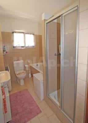HolAp - Ferienwohnungen, Ferienhäuser im Tessin, Ascona, Locarno, Minusio, Orselina, Brione S.Minusio, Valle Maggia, Valle Verzasca, Gambarogno - 6646H218_bagno.jpg
