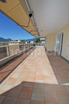HolAp - Ferienwohnungen, Ferienhäuser im Tessin, Ascona, Locarno, Minusio, Orselina, Brione S.Minusio, Valle Maggia, Valle Verzasca, Gambarogno - 6648W198-968_6648W198_terrazza5.jpg