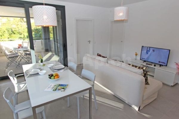 HolAp - Ferienwohnungen, Ferienhäuser im Tessin, Ascona, Locarno, Minusio, Orselina, Brione S.Minusio, Valle Maggia, Valle Verzasca, Gambarogno - 6612W219 - H6612-439_soggiorno1