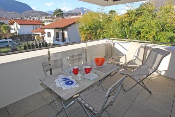 HolAp - Ferienwohnungen, Ferienhäuser im Tessin, Ascona, Locarno, Minusio, Orselina, Brione S.Minusio, Valle Maggia, Valle Verzasca, Gambarogno - 6612W219 - H6612-439_terrazza1